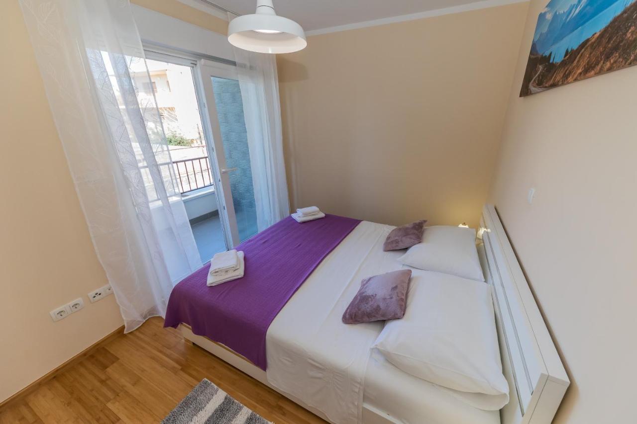 Maryann Apartment Kaštela Екстериор снимка