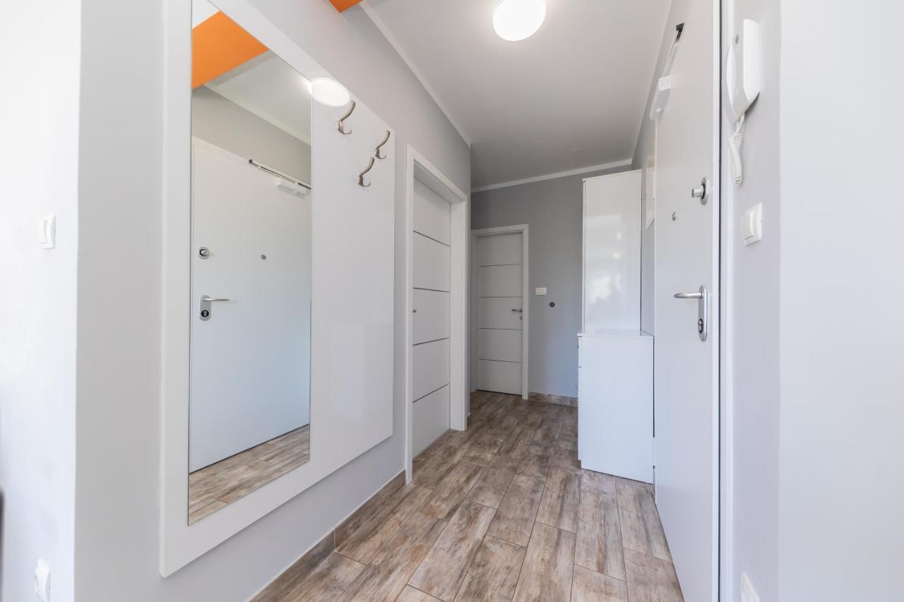 Maryann Apartment Kaštela Екстериор снимка