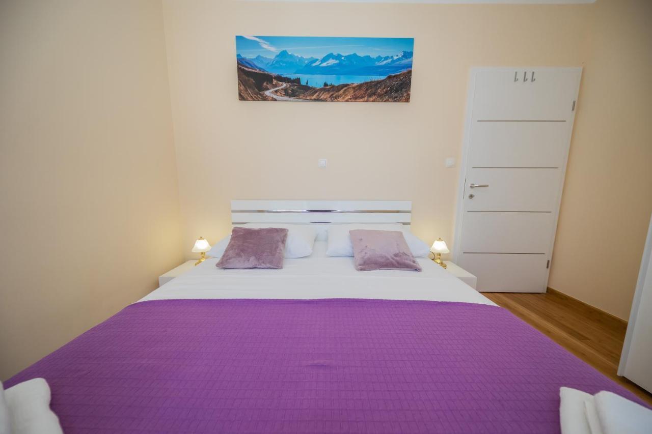 Maryann Apartment Kaštela Екстериор снимка