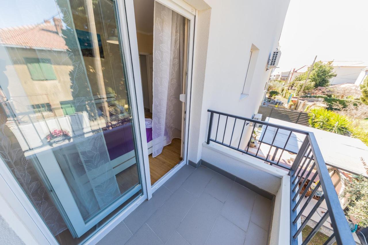 Maryann Apartment Kaštela Екстериор снимка