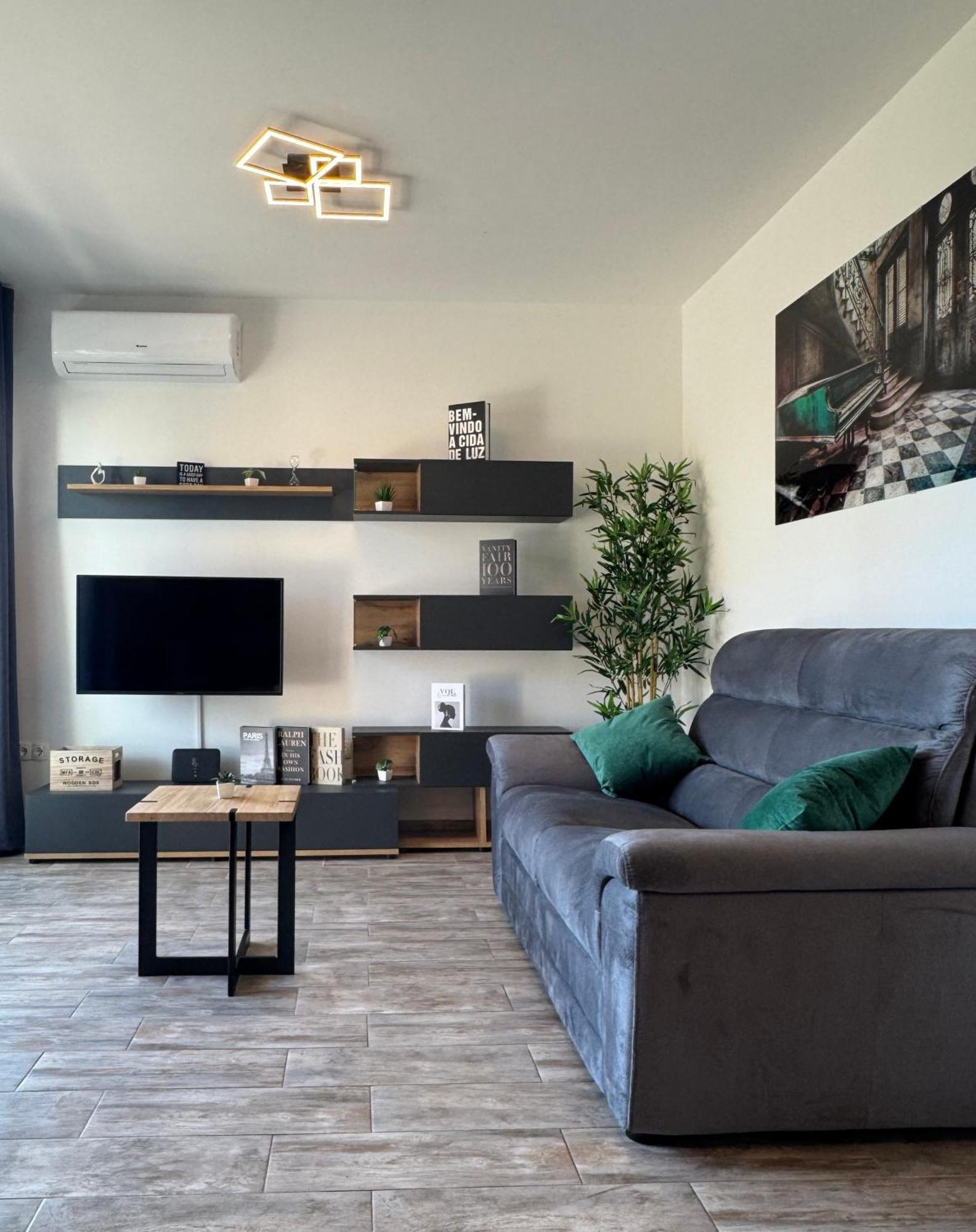Maryann Apartment Kaštela Екстериор снимка
