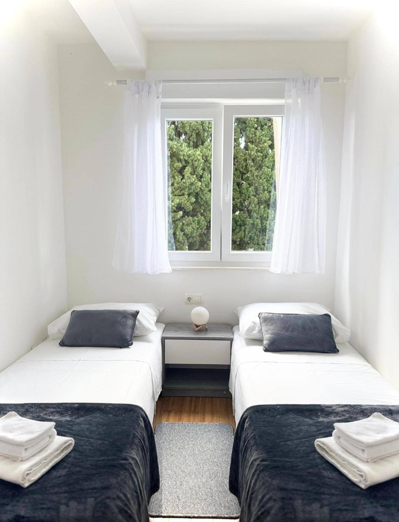Maryann Apartment Kaštela Екстериор снимка
