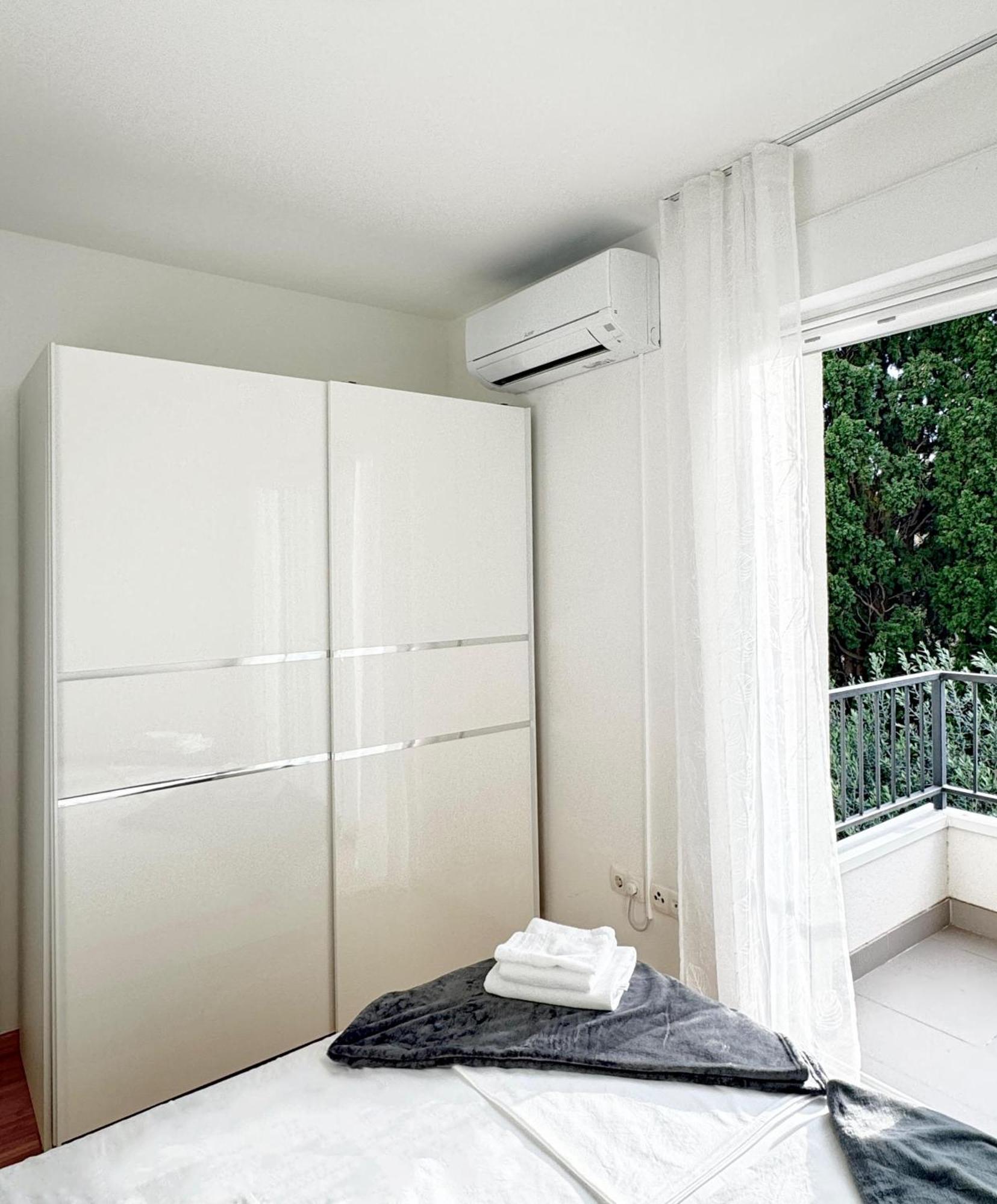 Maryann Apartment Kaštela Екстериор снимка